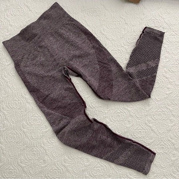 Leggings PINK Size Small - Picture 3 of 16